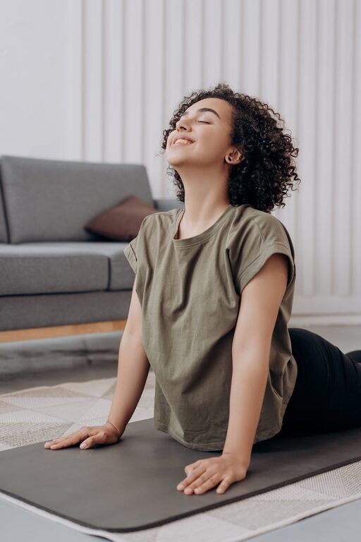 A Beginner’s Guide to Stretching at Home for Flexibility and Relaxation